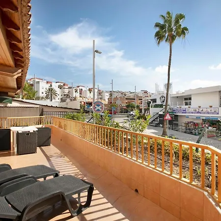 Апартаменти Geranios 304 *