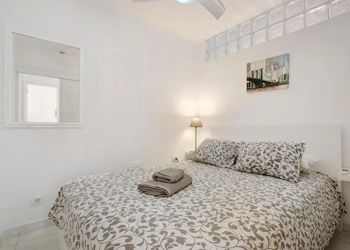 Geranios 304 דירה